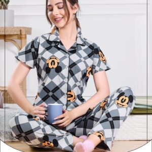Dimo's women dot printed notched collar set